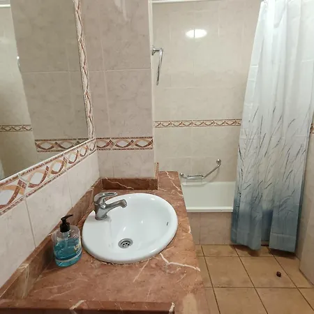 Americas 2 Bedroom شقة