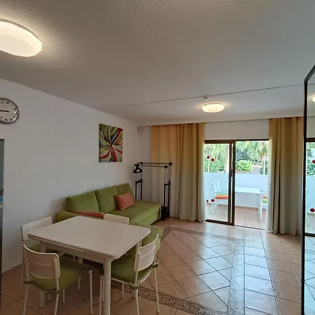 Americas 2 Bedroom شقة *